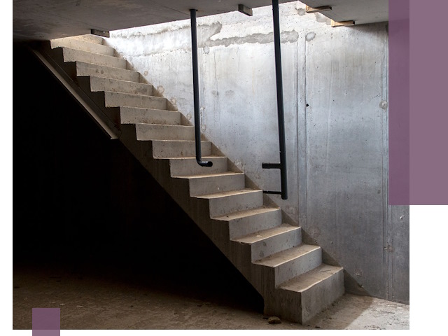 Изготовление и монтаж лестниц в подвале в Новотроицке