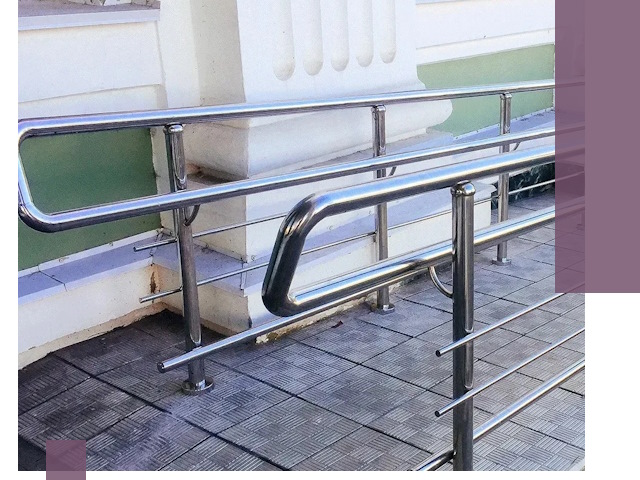 Ограждения пандусов из металла и нержавейки в Новотроицке