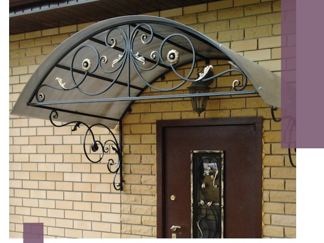 Изготовление козырьков из металла под ключ в Новотроицке