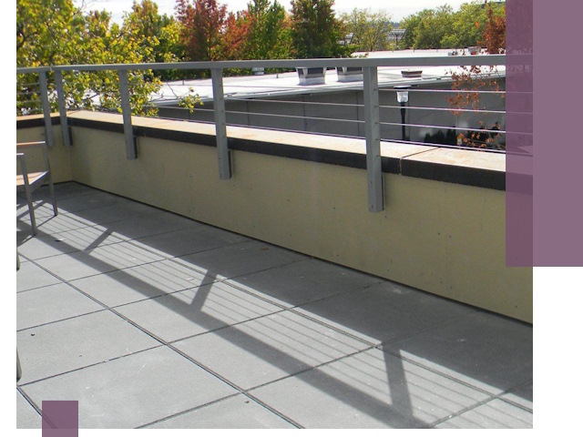 Металлические парапеты под ключ в Новотроицке: монтаж и изготовление