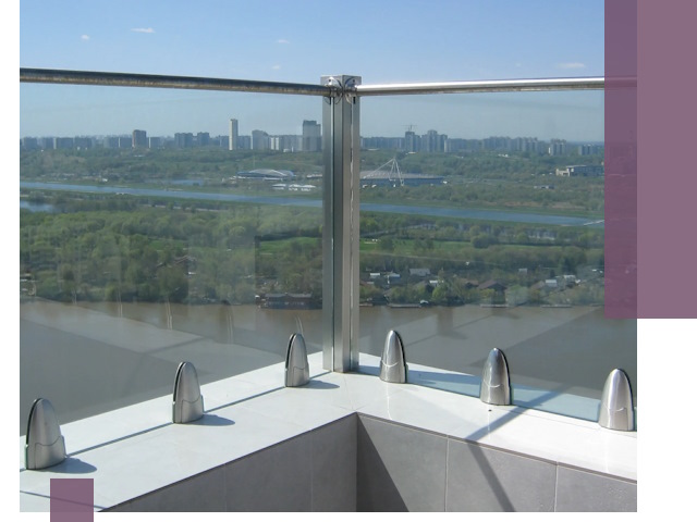 Стеклянные парапеты премиум класса в Новотроицке для домов и бизнесов